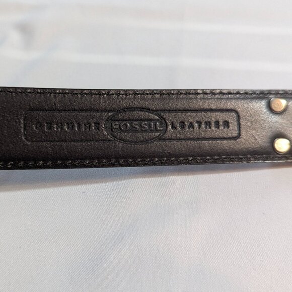 Fossil Size Small Genuine Leather Belt Black with Silver Metal Detail - Picture 7 of 13